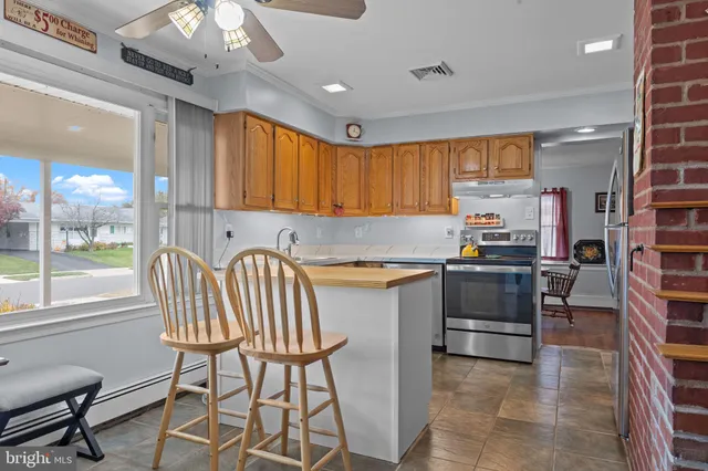 $350,000 | 20 Fireside Lane, Levittown, PA 19055