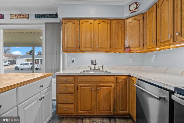 $350,000 | 20 Fireside Lane, Levittown, PA 19055