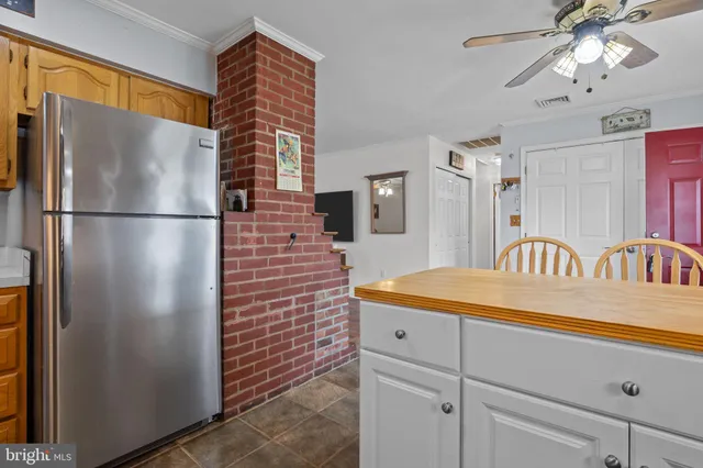 $350,000 | 20 Fireside Lane, Levittown, PA 19055