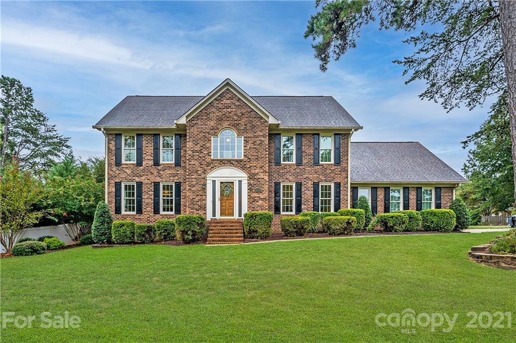 8456 Fairfield Forest Road Denver, NC 28037 - Photo 38 of 38 a front view of a house with a yard