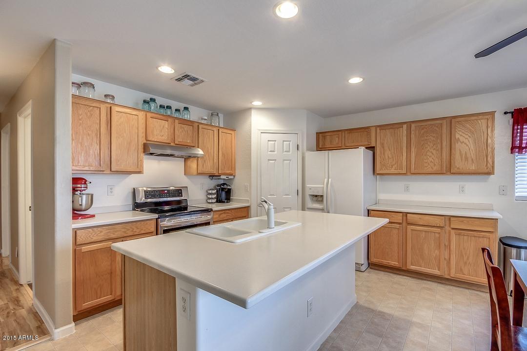 3837 South Joshua Tree Lane Gilbert, AZ 85297 - Photo 26 of 43 ISLAND KITCHEN