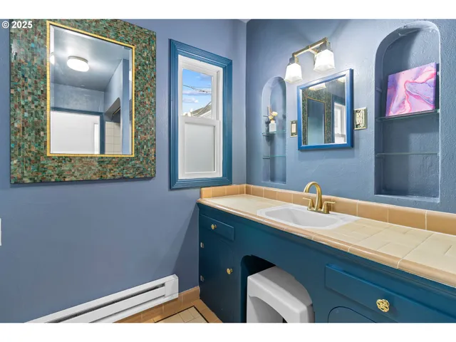 $670,000 | 4703 North Willamette Boulevard, Portland, OR 97203