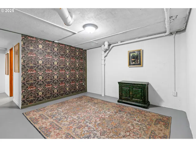 $670,000 | 4703 North Willamette Boulevard, Portland, OR 97203