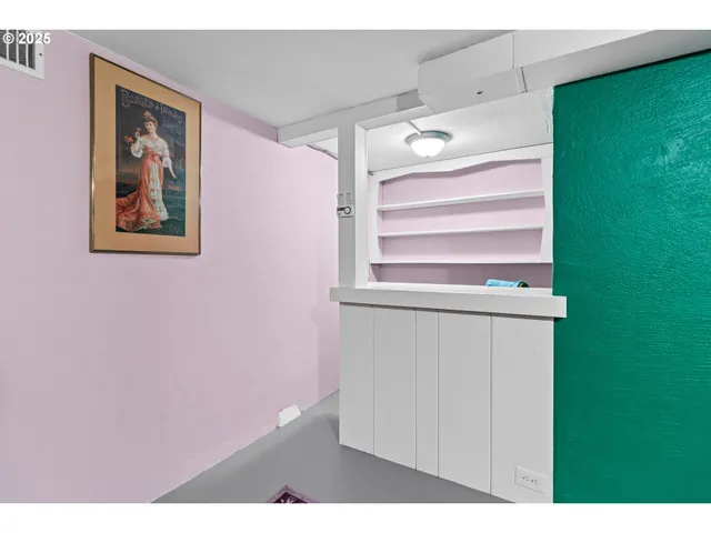 $670,000 | 4703 North Willamette Boulevard, Portland, OR 97203