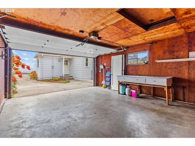 $670,000 | 4703 North Willamette Boulevard, Portland, OR 97203