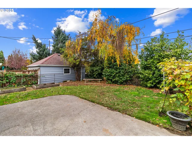 $670,000 | 4703 North Willamette Boulevard, Portland, OR 97203