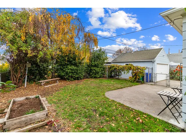 $670,000 | 4703 North Willamette Boulevard, Portland, OR 97203