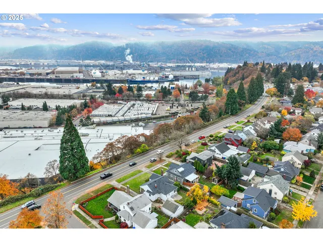 $670,000 | 4703 North Willamette Boulevard, Portland, OR 97203