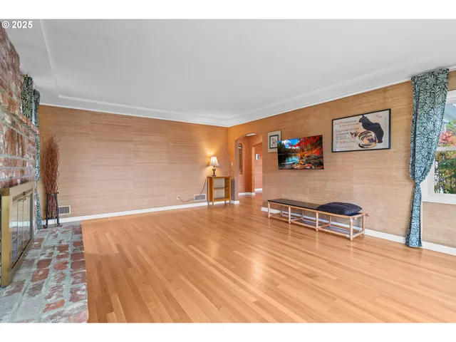 $670,000 | 4703 North Willamette Boulevard, Portland, OR 97203