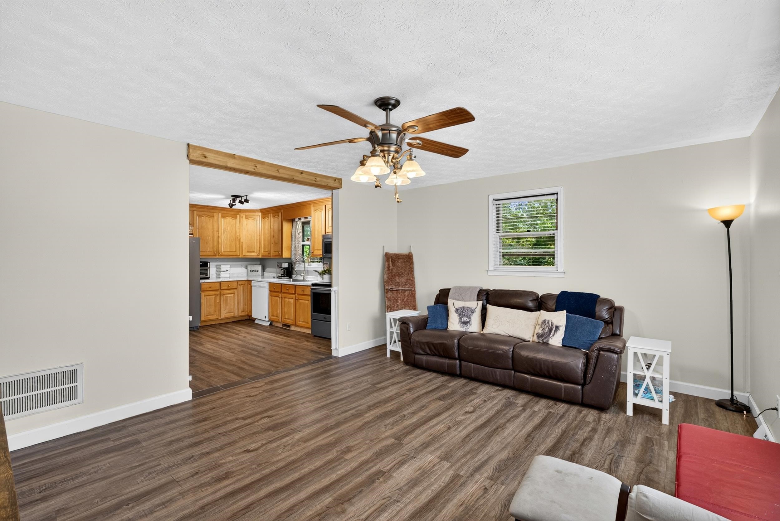 116 Winston Way West Easley, SC 29640 - Photo 17 of 43
