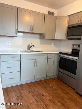 $63,000 | 1360 South Avenida Polar, Unit J208, Tucson, AZ 85710