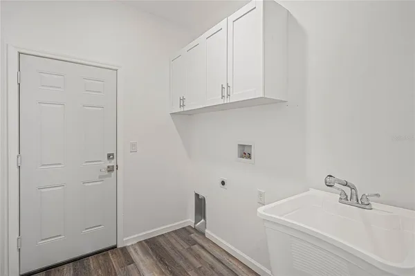 $2,700 | 8001 Leonardo Street, Sebring, FL 33872