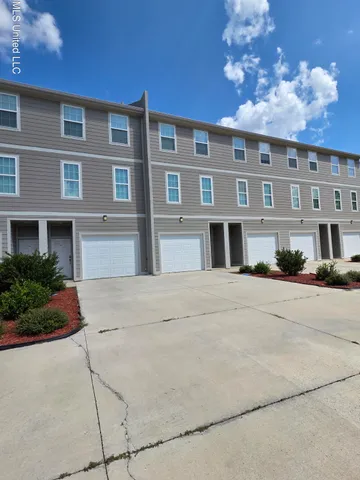 $2,970 | 107 East Orchard Loop, Unit 107, D'Iberville, MS 39540