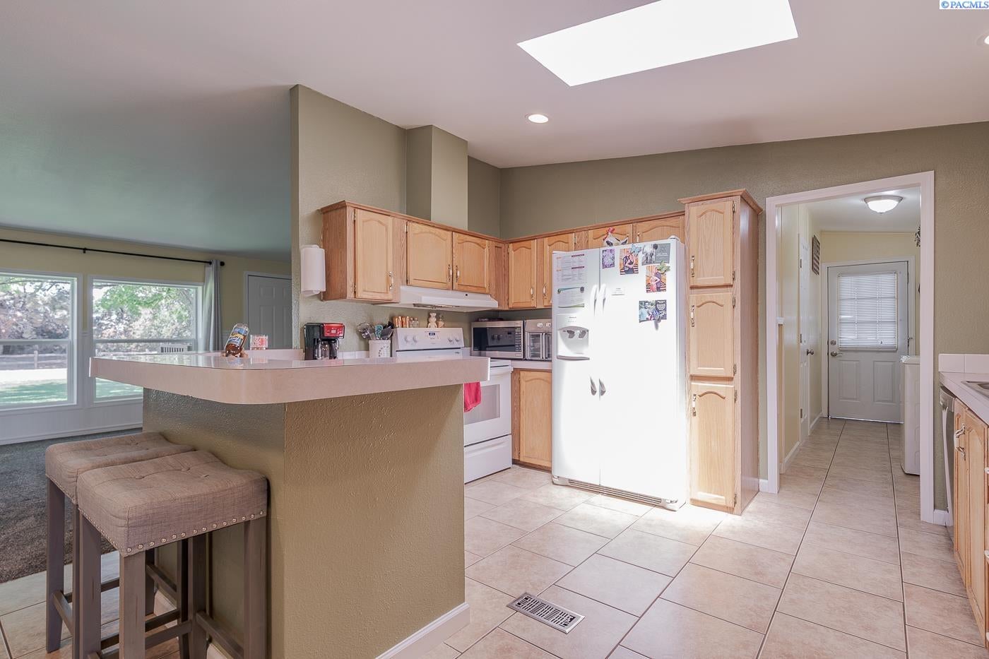 14605 South Haney Road Kennewick, WA 99337 - Photo 16 of 34 Gallery Image 16