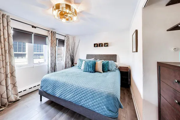 $159,000 | 700 West Bittersweet Place, Unit 210, Chicago, IL 60613