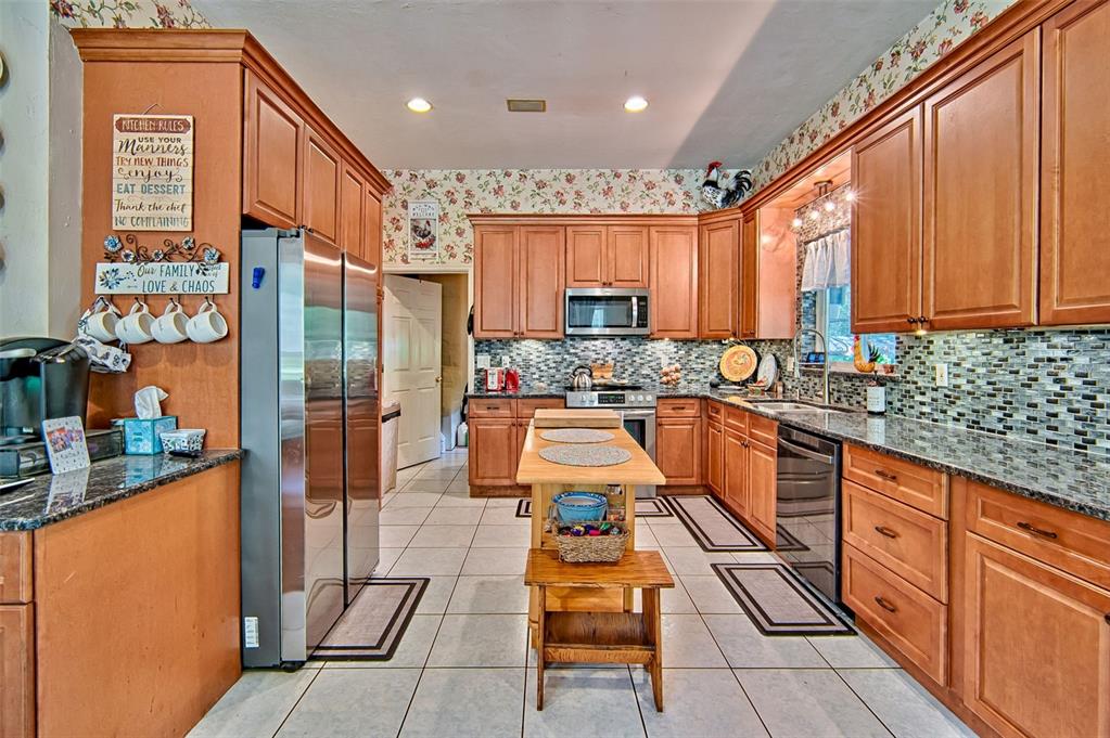 15522 Southwest 75th Street Archer, FL 32618 - Photo 2 of 54