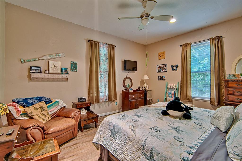 15522 Southwest 75th Street Archer, FL 32618 - Photo 24 of 54