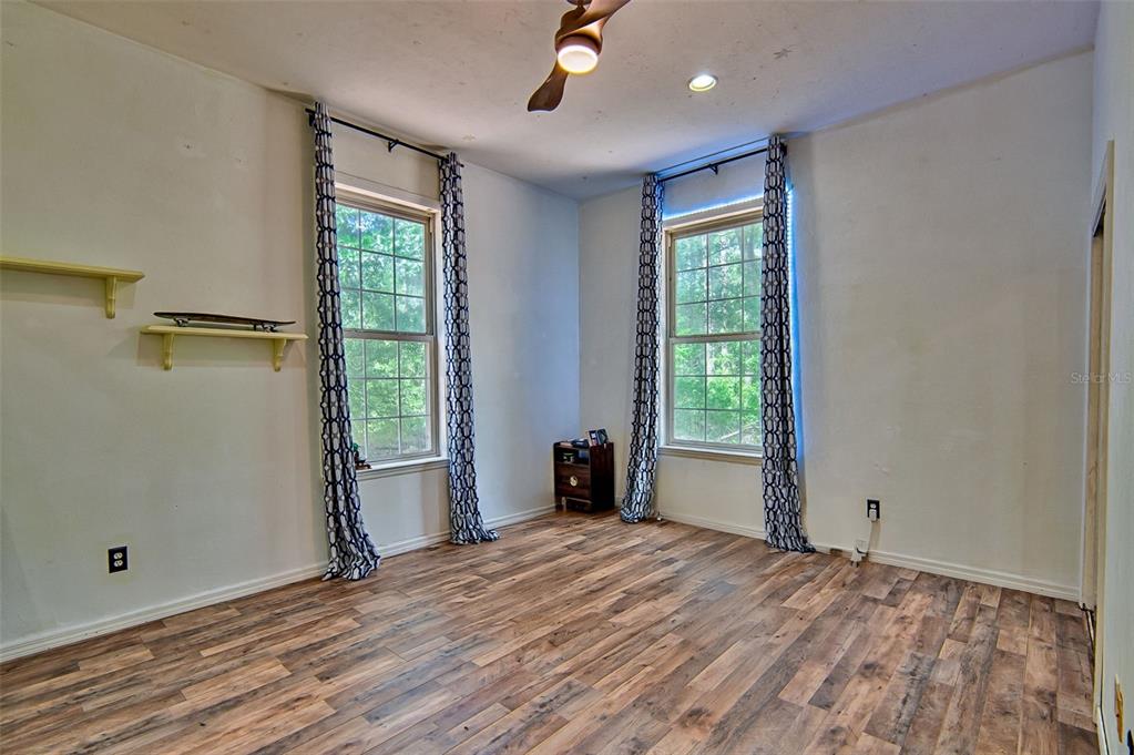 15522 Southwest 75th Street Archer, FL 32618 - Photo 28 of 54