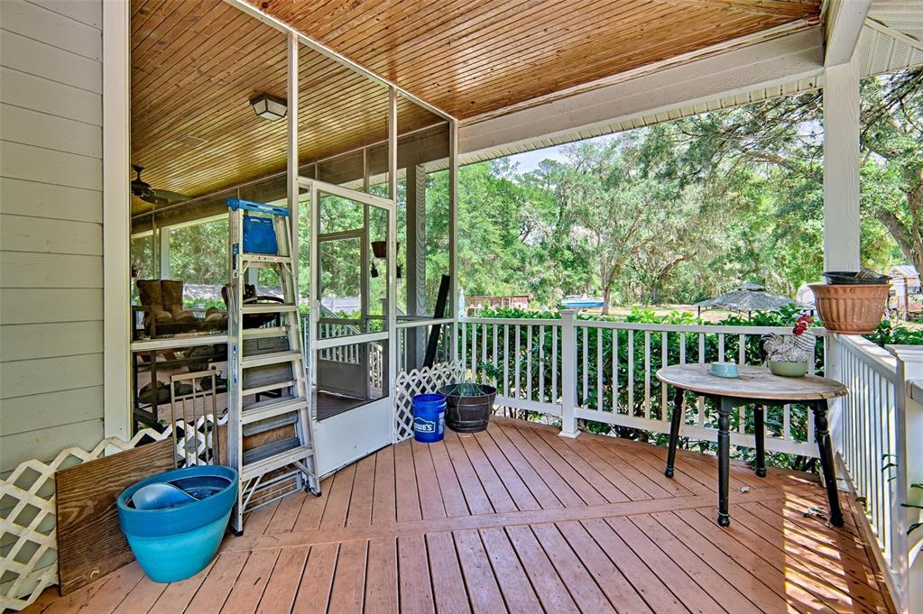 15522 Southwest 75th Street Archer, FL 32618 - Photo 30 of 54