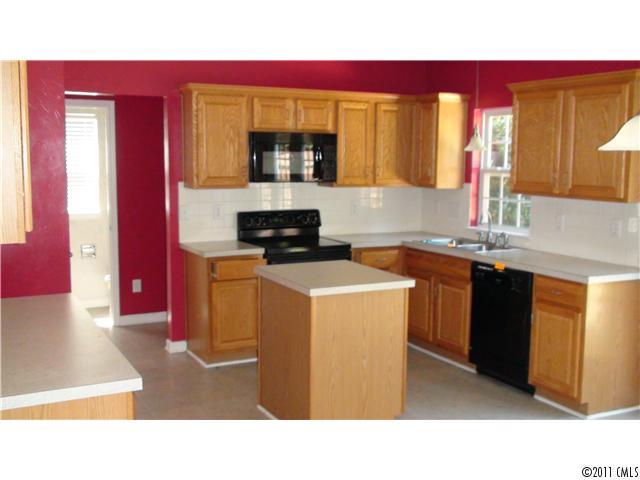 3540 Cole Mill Road Charlotte, NC 28270 - Photo 5 of 7 Gallery Image 5