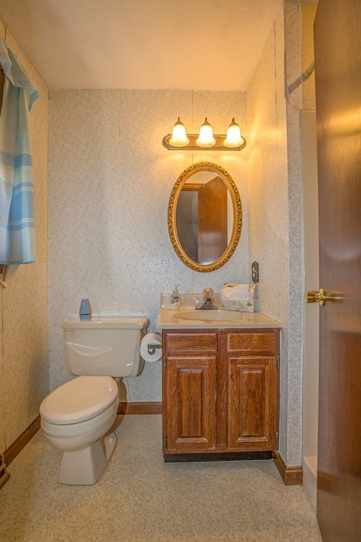 255 Basil Road Chicopee, MA 01020 - Photo 14 of 36 Gallery Image 14