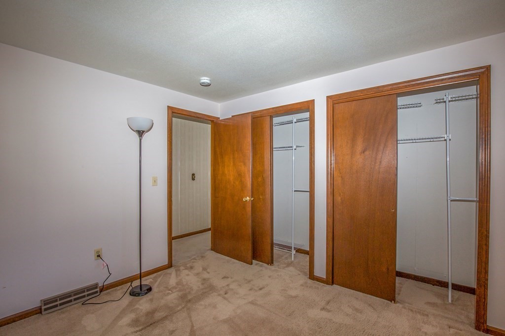 255 Basil Road Chicopee, MA 01020 - Photo 16 of 36 Gallery Image 16