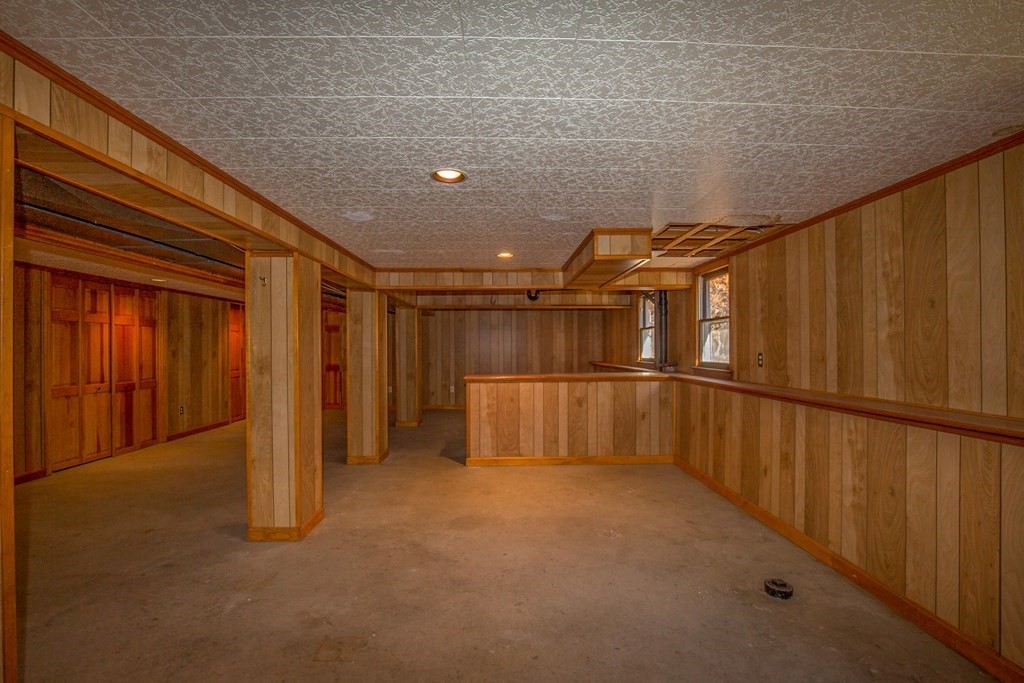 255 Basil Road Chicopee, MA 01020 - Photo 20 of 36 Gallery Image 20