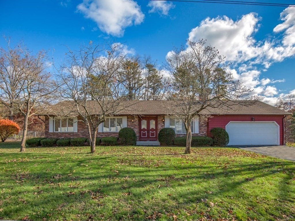 255 Basil Road Chicopee, MA 01020 - Photo 2 of 36 Gallery Image 2