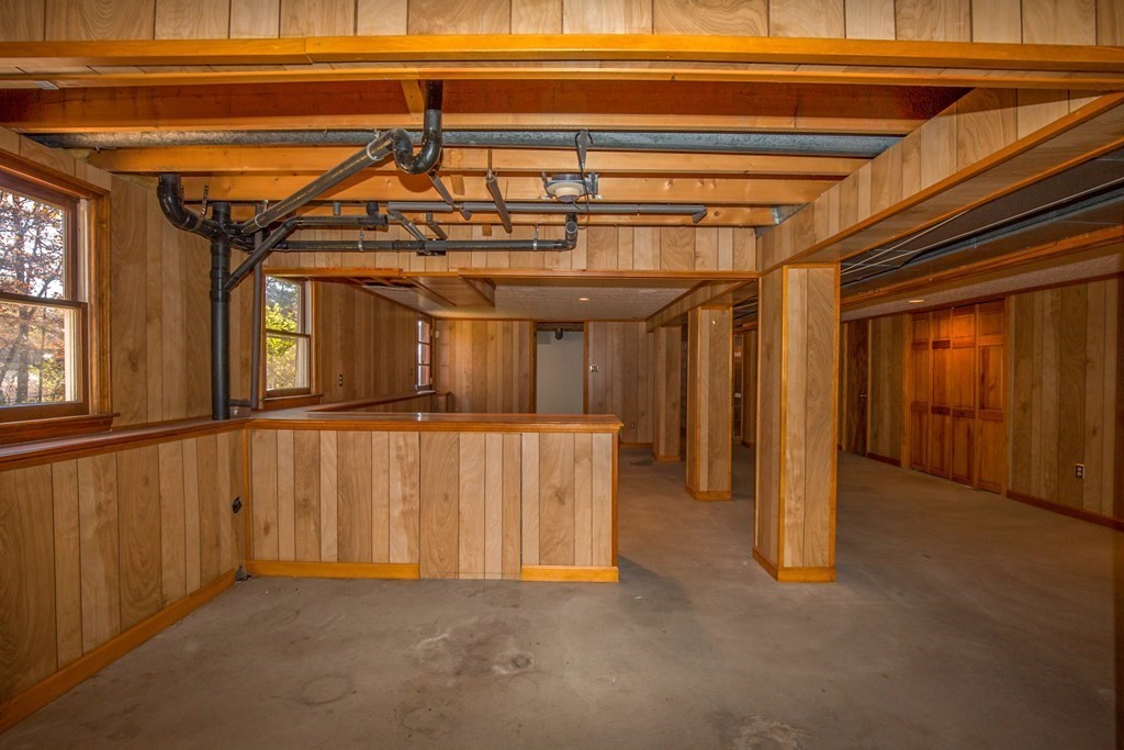 255 Basil Road Chicopee, MA 01020 - Photo 21 of 36 Gallery Image 21