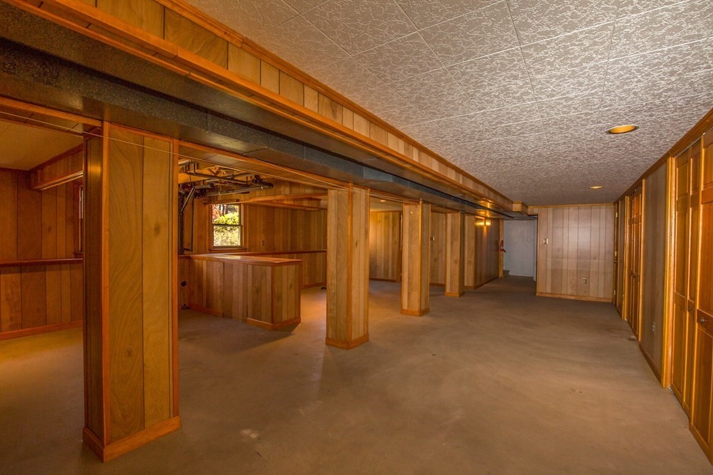 255 Basil Road Chicopee, MA 01020 - Photo 23 of 36 Gallery Image 23