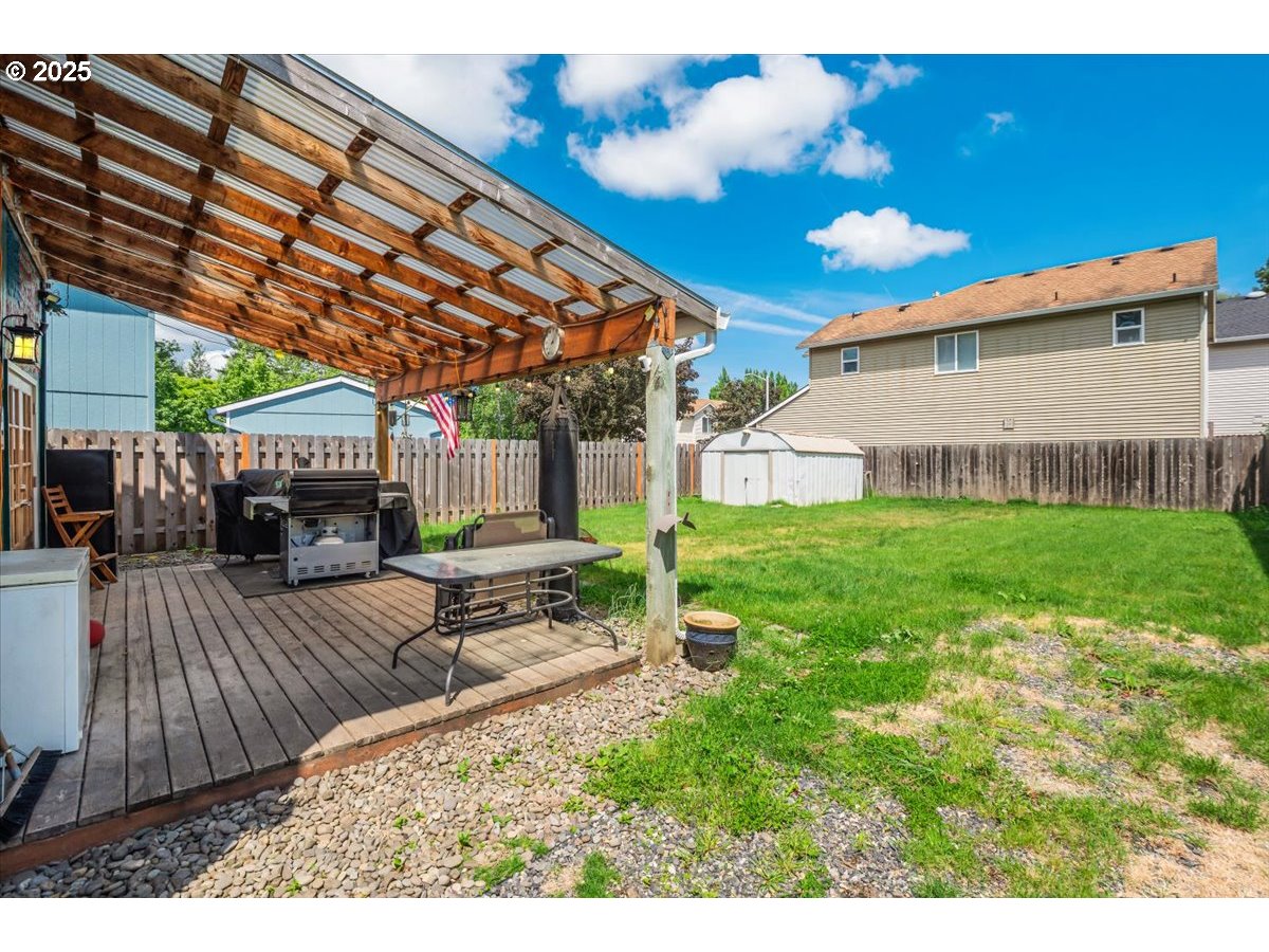 3977 Southeast Salquist Road Gresham, OR 97080 - Photo 21 of 33 a view of a backyard with a patio