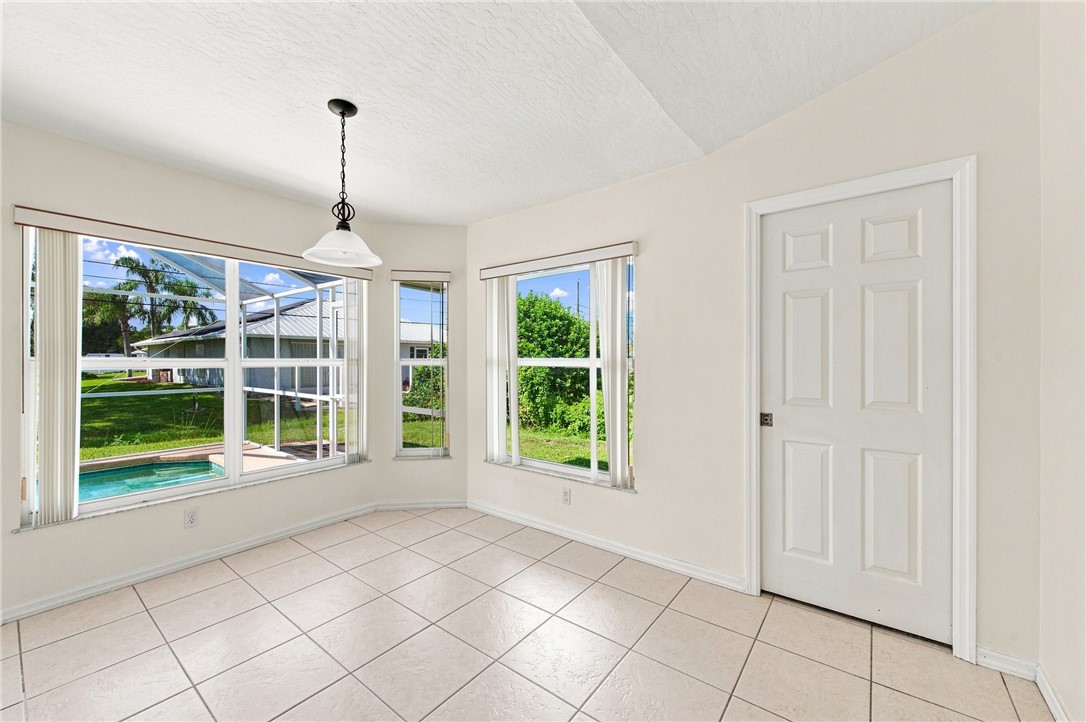 955 Riviera Avenue Sebastian, FL 32958 - Photo 12 of 34 Gallery Image 12