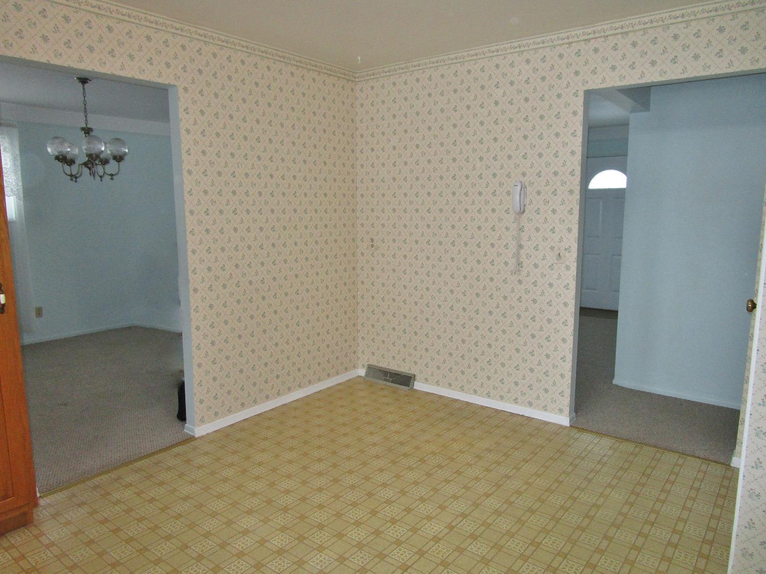 8407 Cheviot Road Cincinnati, OH 45247 - Photo 22 of 34 Gallery Image 22