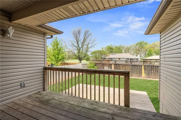 $313,900 | 1803 Villa Drive, Warrensburg, MO 64093