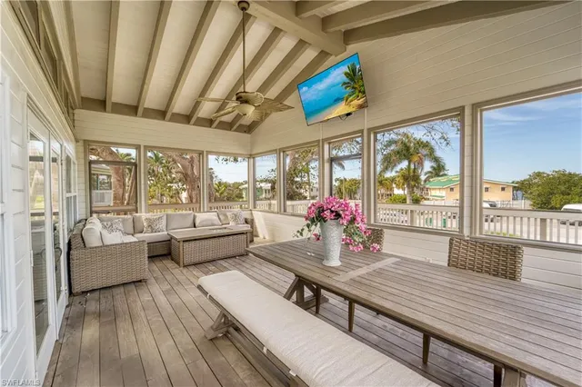 $725,000 | 405 Riverside Drive, Everglades City, FL 34139