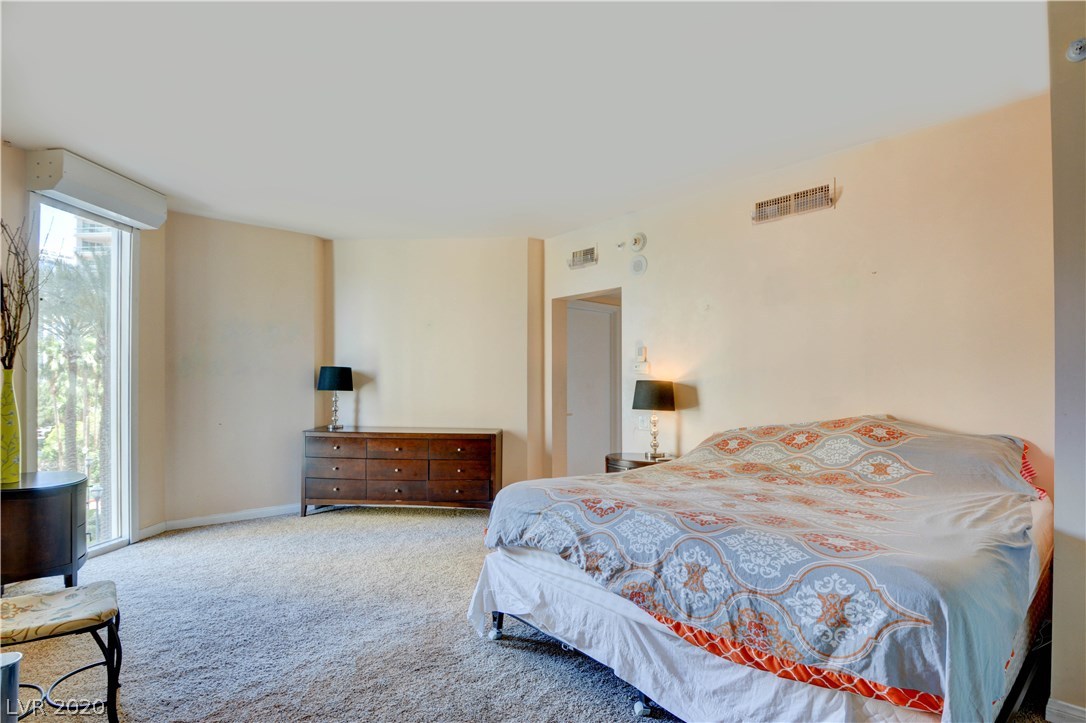 2877 Paradise Road, Unit 304 Las Vegas, NV 89109 - Photo 20 of 43