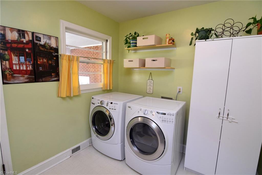 108 Kirk Road Greensboro, NC 27455 - Photo 14 of 30 Laundry area