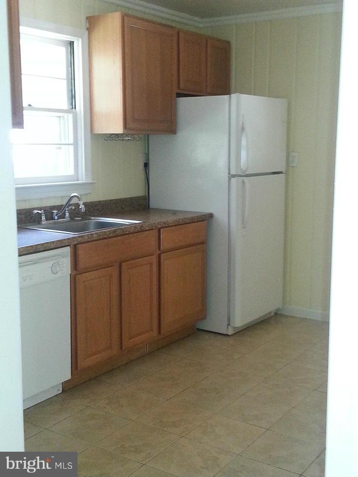 17521 Barron Heights Road Dumfries, VA 22025 - Photo 7 of 7 Kitchen