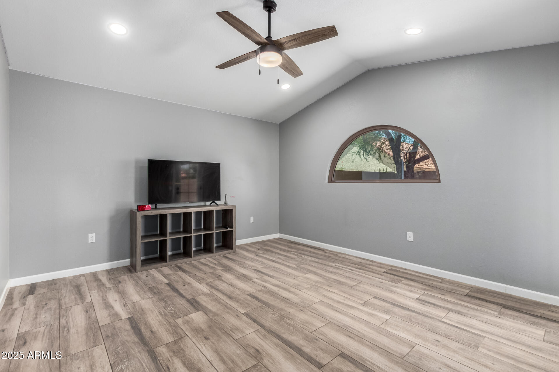 1534 East Mineral Road Gilbert, AZ 85234 - Photo 18 of 48 Dual owner's suites