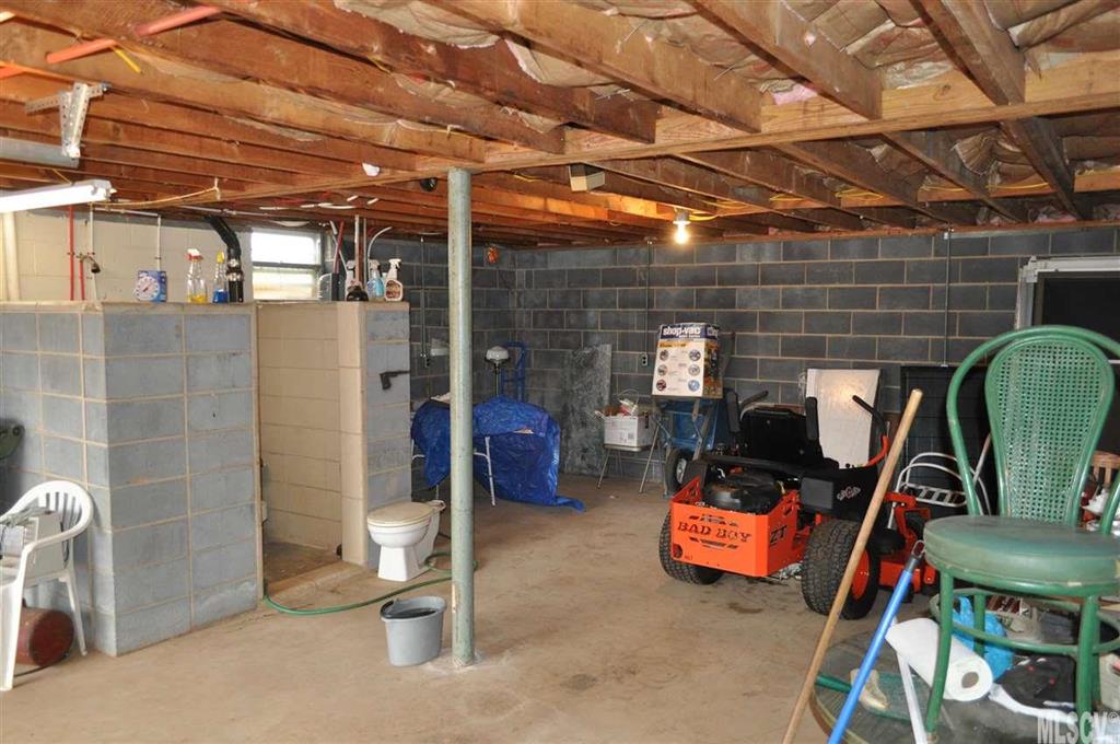 1646 Jamestown Road Morganton, NC 28655 - Photo 14 of 24 Gallery Image 14