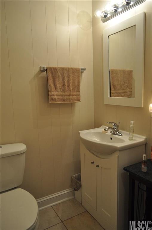1646 Jamestown Road Morganton, NC 28655 - Photo 3 of 24 Gallery Image 3