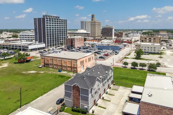 a picture of city view