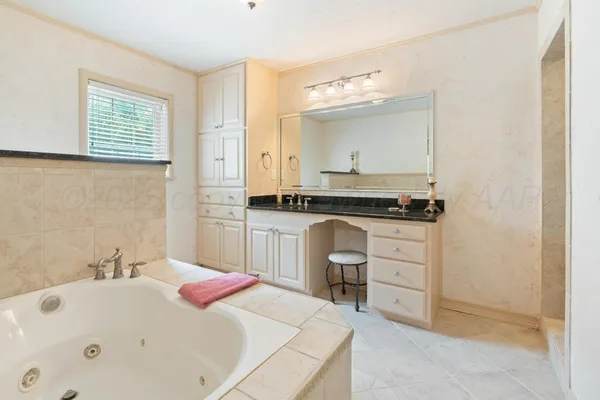 $699,999 | 3211 Bowie Street, Amarillo, TX 79109