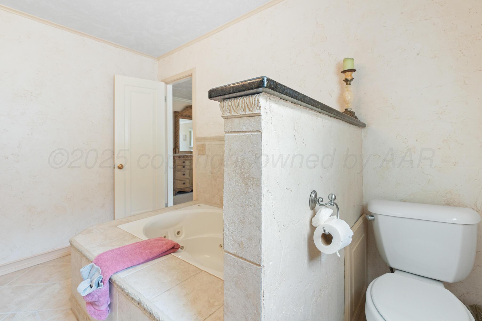 3211 Bowie Street Amarillo, TX 79109 - Photo 10 of 41 master suit 2 bath