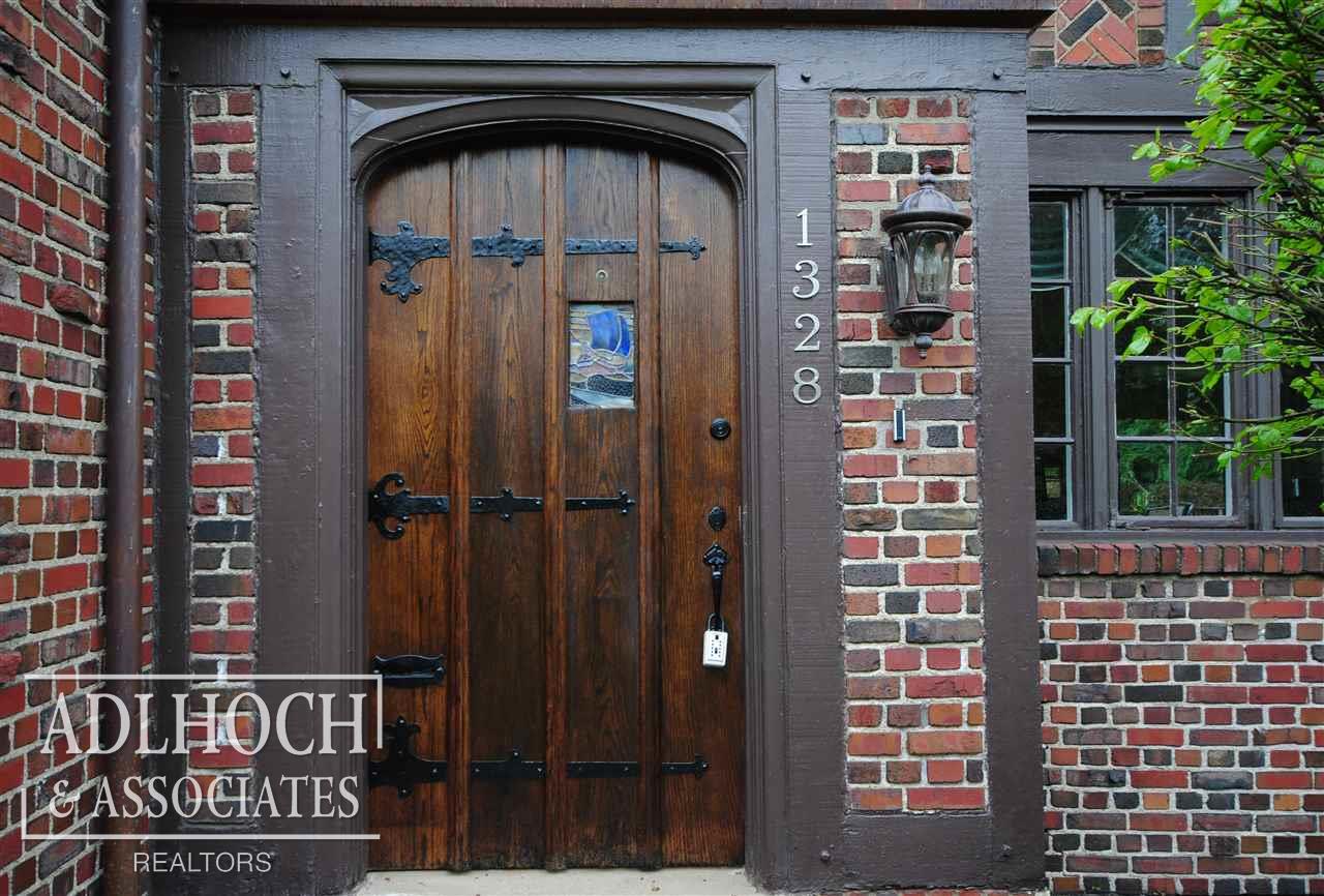 1328 Berkshire Road Grosse Pointe, MI 48230 - Photo 3 of 27