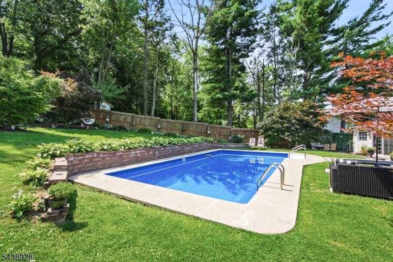 47 Summit Road Hamburg, NJ 07419 - Photo 30 of 45