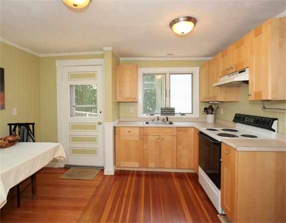 62 Albemarle Road Waltham, MA 02452 - Photo 11 of 23 Gallery Image 11