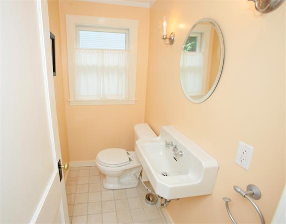 62 Albemarle Road Waltham, MA 02452 - Photo 14 of 23 Gallery Image 14