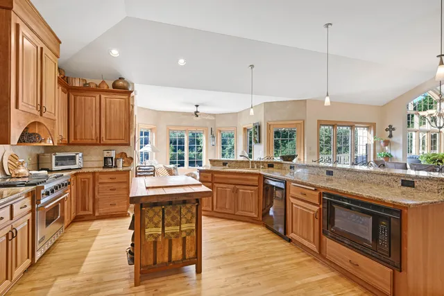 $1,050,000 | 14341 Marina Drive, Yorkville, WI 53177