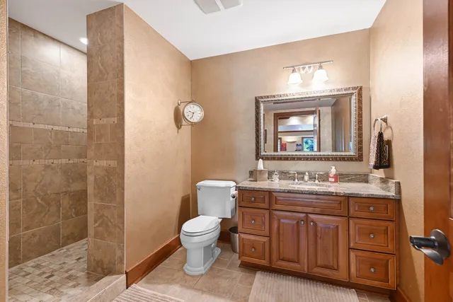 $1,050,000 | 14341 Marina Drive, Yorkville, WI 53177